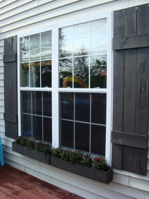 15 Cool DIY Window Boxes With Tutorials - Shelterness