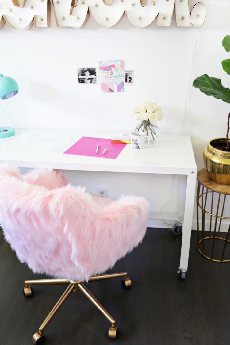 glam diy office chair makeover with faux fur 7 750x1125