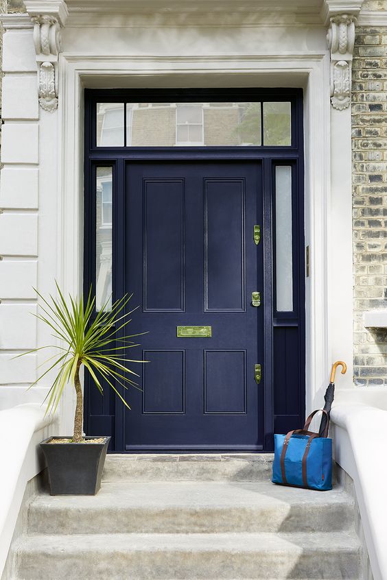 27 Chic Dark Front Doors To Try For Your Entry - Shelterness