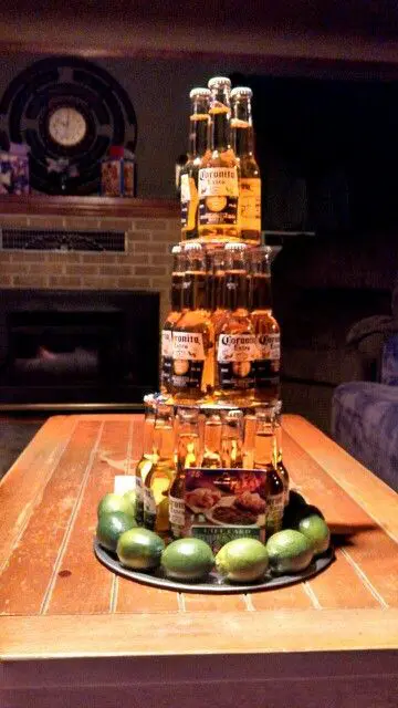 beer birthday cake 30th corona cakes cerveza cumpleaños limes shelterness bottle tower instead man 21st parties usual fiesta guys guy