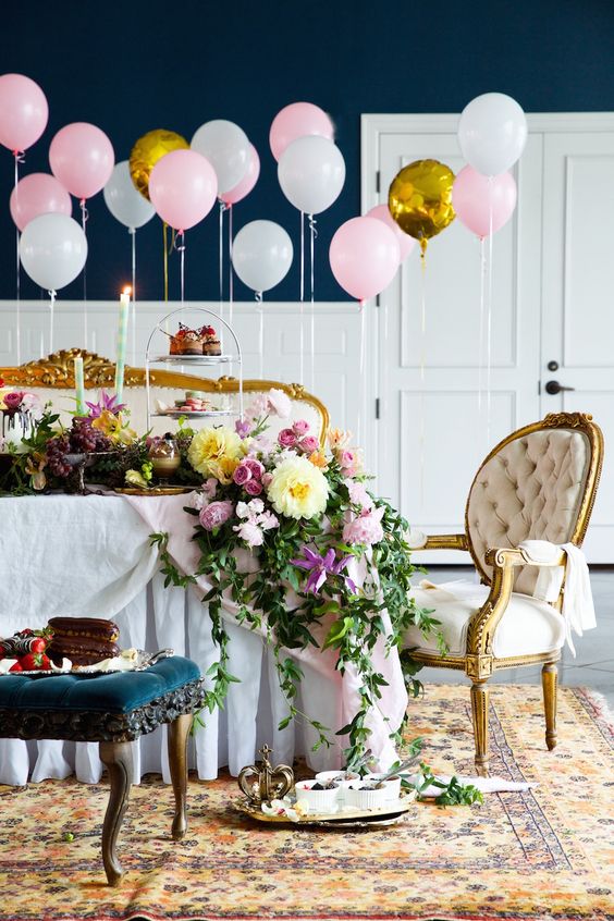 pink, gold and white balloons for the exuqisite shower decor