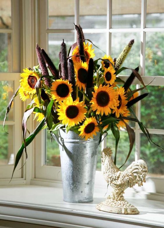 15 Cheerful Sunflower Kitchen Decor Ideas - Shelterness