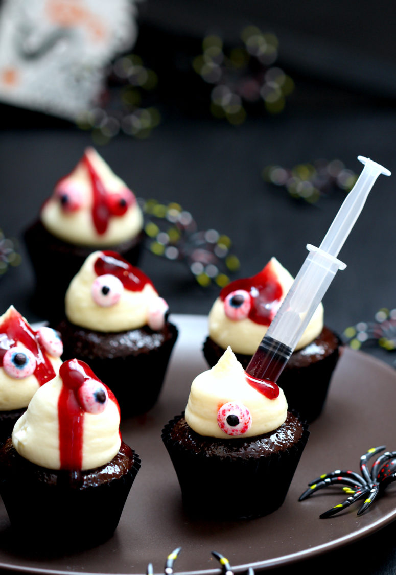 Bloody Scary Halloween Desserts