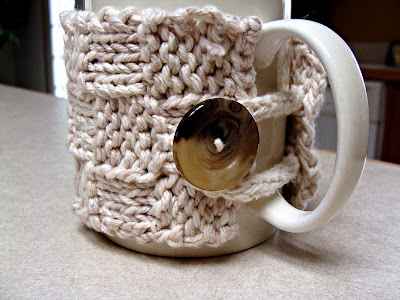 25 DIY Coffee Cup Cozy Tutorials And Patterns - Shelterness
