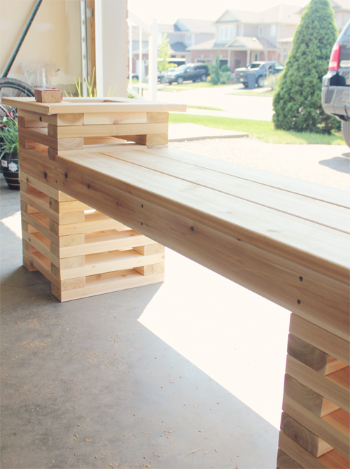 DIY Outdoor Cedar Bench With Planters - Shelterness