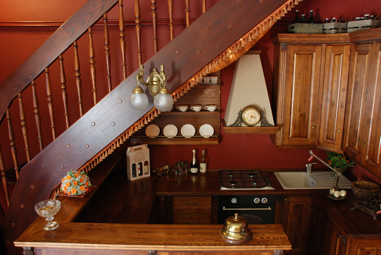 Picture Of Traditional Solid Wood Kitchen Under The Stairs