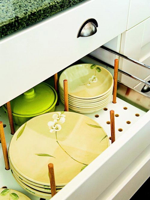 15 Creative Ideas To Organize Dish And Plate Storage On Your Kitchen