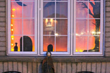 25 ideas to decorate windows with silhouettes on halloween