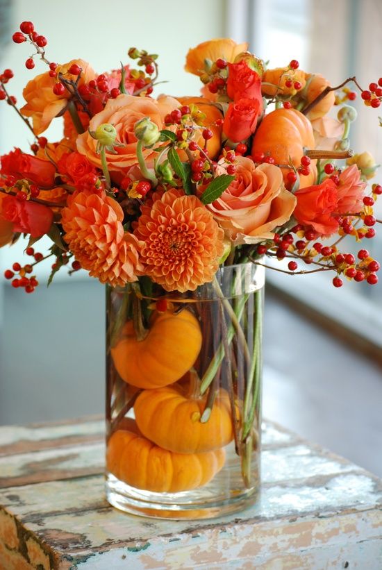 a cool and easy to make fall centerpiece