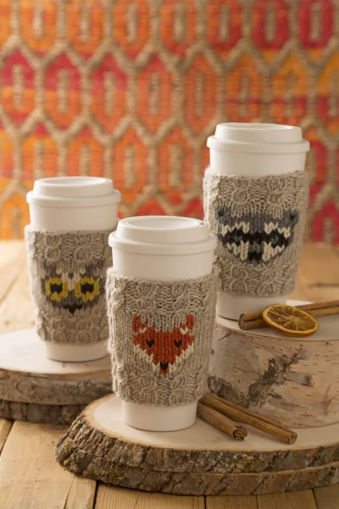 Modern forest animal cup cozies (via www.stitchandunwind.com)