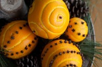 spiced orange pomander balls