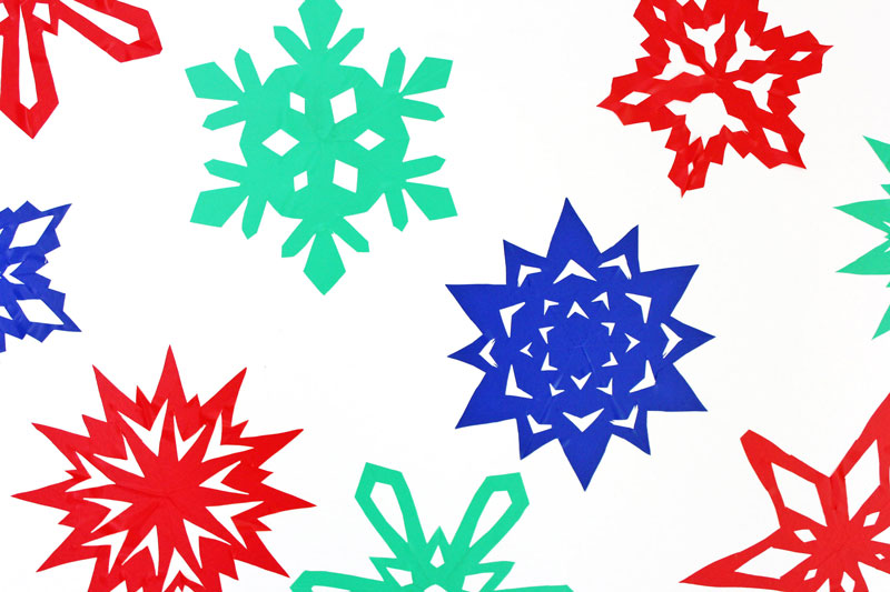 sticky snowflakes (via babbledabbledo)