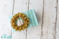 diy-pinecone-wreath-ronament-tag-for-christmas-1