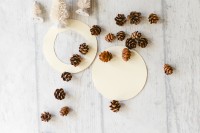 diy-pinecone-wreath-ronament-tag-for-christmas-2