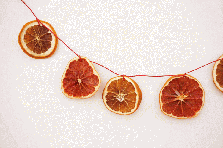 orange garland (via makermama)