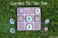 garden tic tac toe