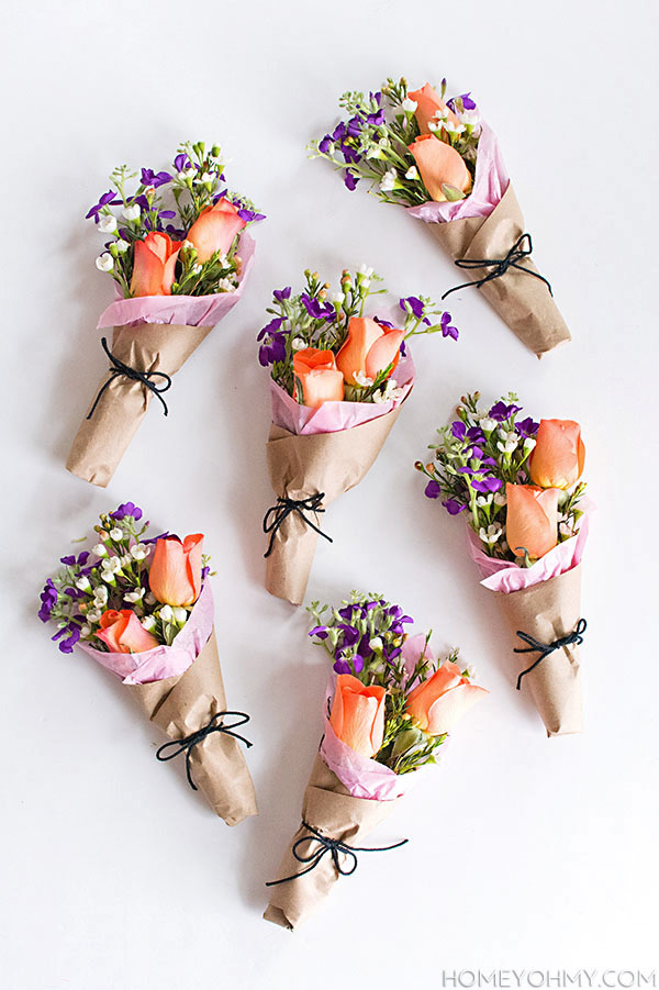 mini bouquet wraps (via homeyohmy)