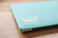 easy-diy-laptop-decal-for-personalizing-1