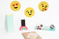 fu-and-bold-diy-emoji-cork-boards-1