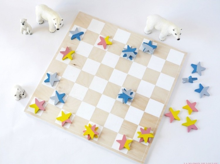 Fun DIY Checkers Game For Kids
