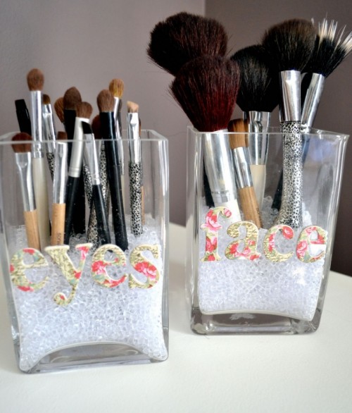 makeup brush storage (via shelterness)