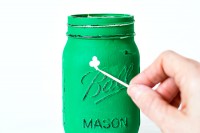diy-painted-shamrock-mason-jars-for-st.patricks-day-5
