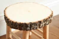 diy-rustic-wood-slice-bathroom-stool-1