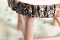 diy-rustic-wood-slice-bathroom-stool-2