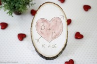 diy-sentimental-carved-heart-wood-slice-1