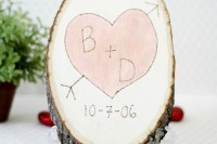 diy-sentimental-carved-heart-wood-slice-7