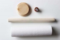 diy-wooden-dowel-paper-towel-holder-2