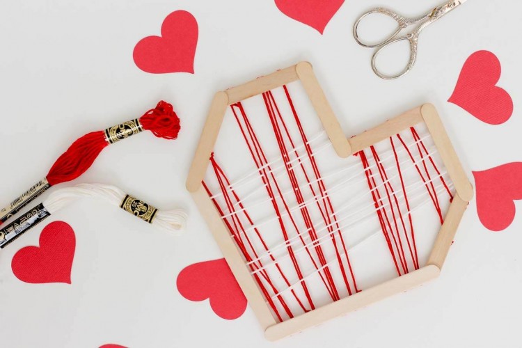 Easy And Fun DIY Popsicle Stick Valentines