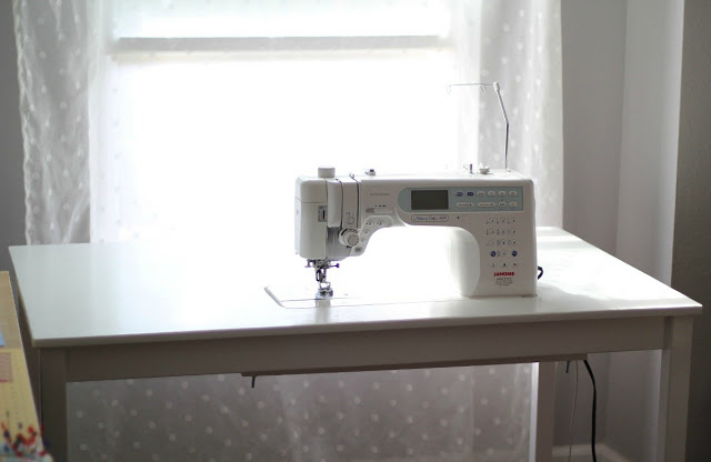 DIY Ingo sewing table (via ikeahackers)