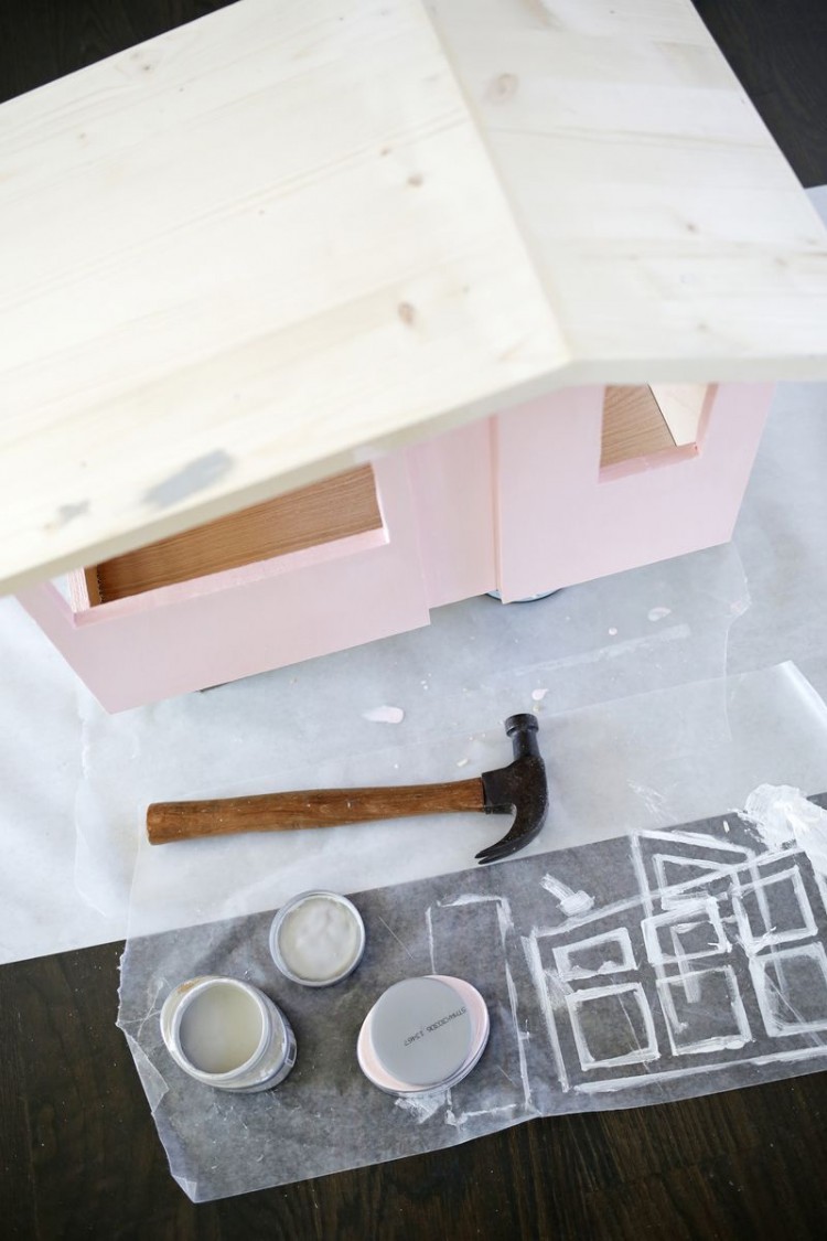 DIY Palm Springs Inspired Kitty Scratch House