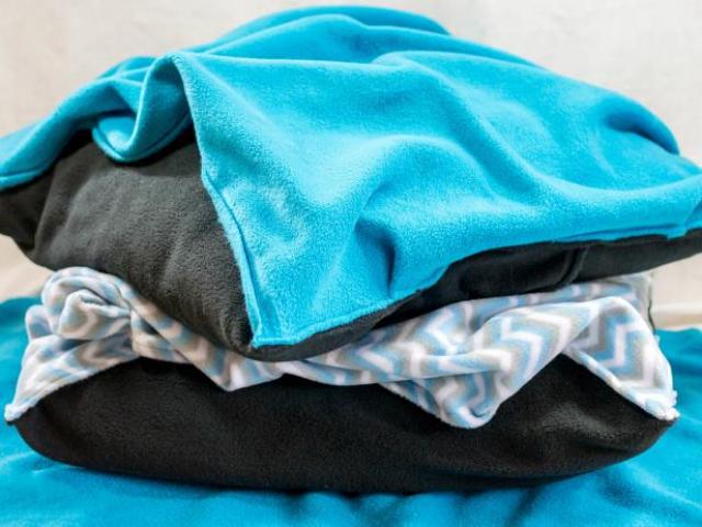 DIY Snuggle Pet Bed For Blanket Lovers