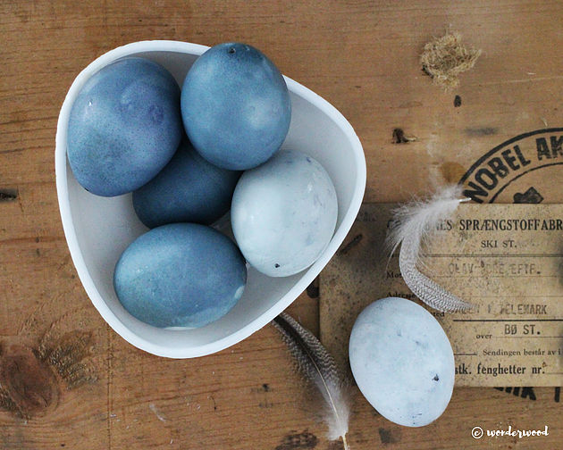 Picture Of how to dye eggs with blueberry jam for easter  1