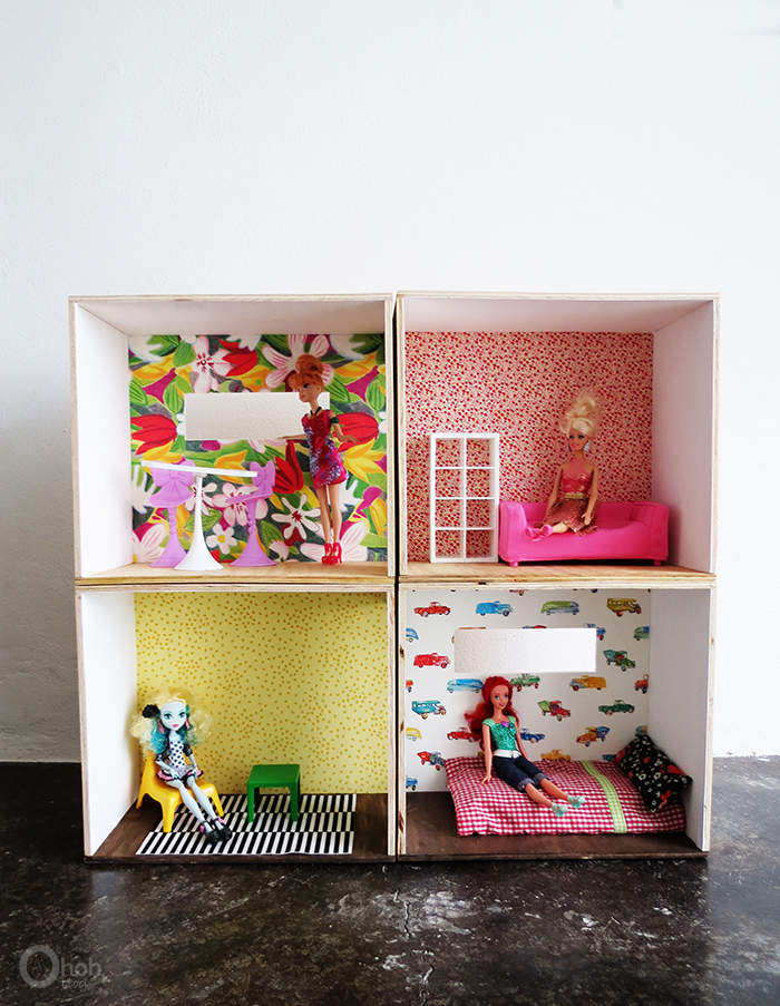 DIY barbie dollhouse (via shelterness)