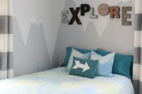 diy-mountain-wall-mural-for-a-kids-room-1
