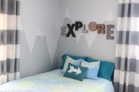 diy-mountain-wall-mural-for-a-kids-room-7