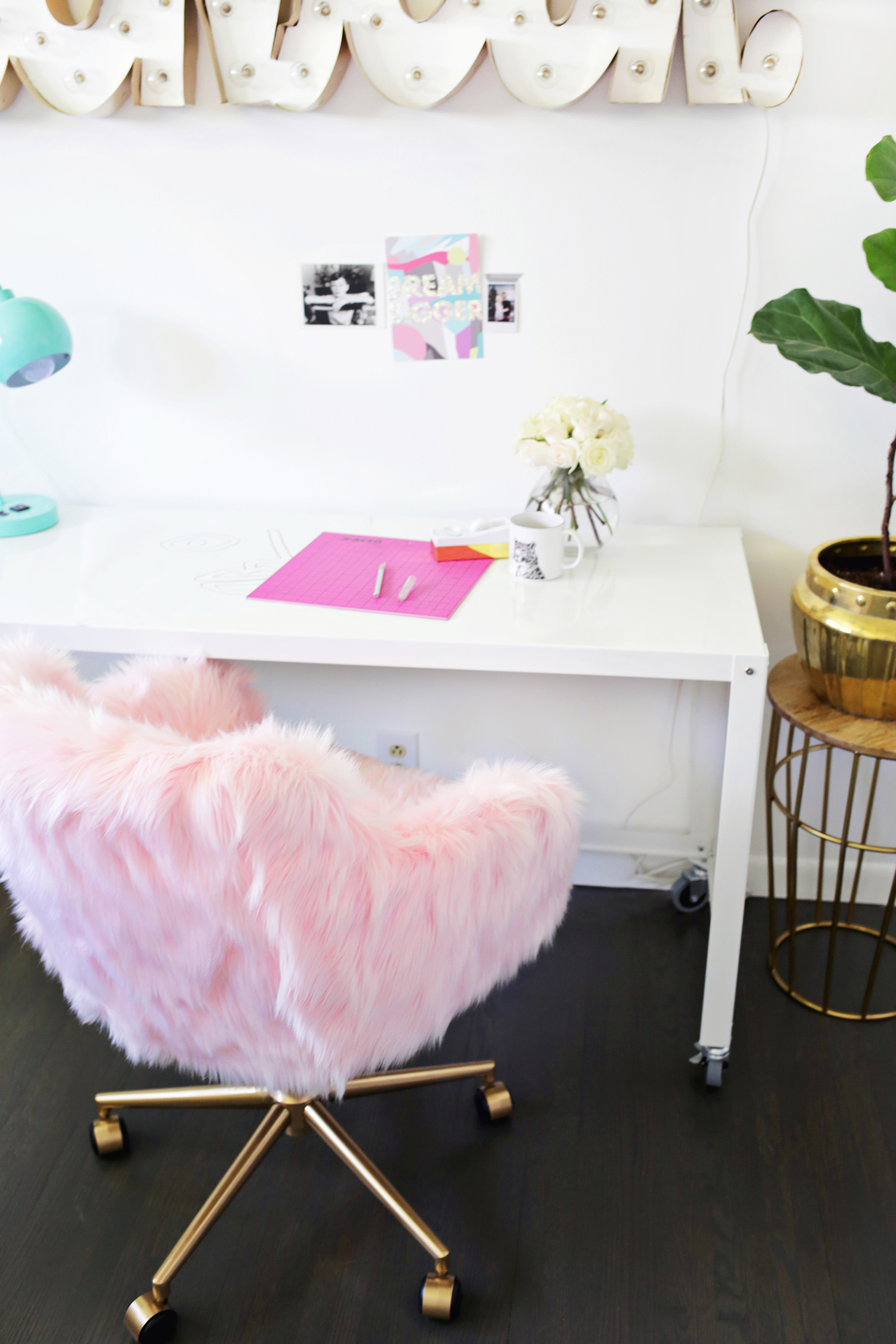 Glam diy office chair makeover with faux fur  7