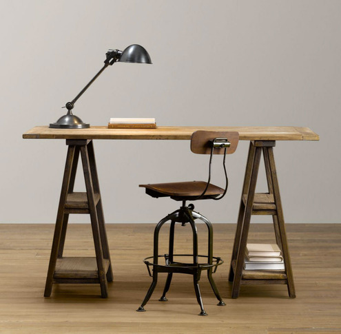 DIY vintage sawhorse desk (via manmadediy)