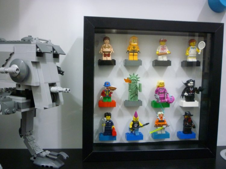 DIY IKEA Ribba Lego display (via jaysbrickblog)