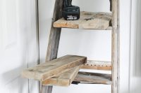 rustic-and-vintage-inspired-diy-stepladder-nightstand-5