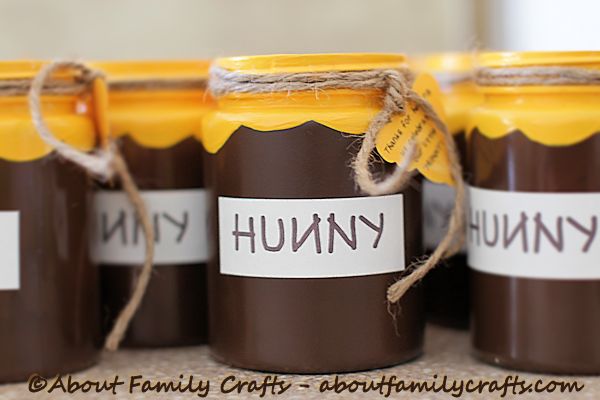 DIY Winnie The Pooh favors (via aboutfamilycrafts)
