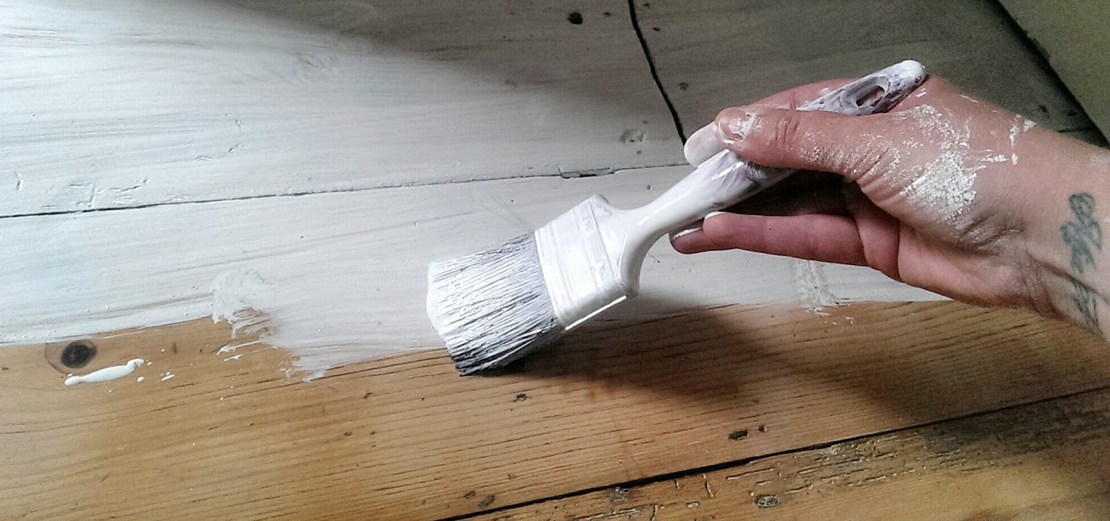 How to whitewash wooden flooring