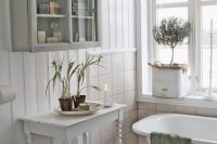 05 white shabby bathroom look with rustic touches