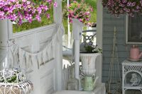 10 all-white shabby chic terrace with lots of flowers