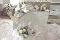22 Provence-styled shabby chic kitchen in white
