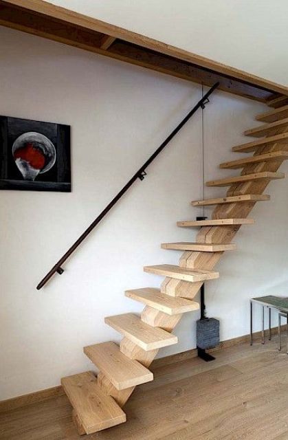 04 small light-colored wooden stairs