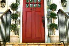 17 bold red color is great with white sidelights